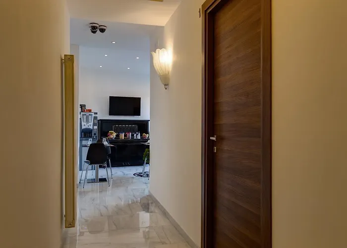 Little Rhome Oda ve Kahvaltı 4*