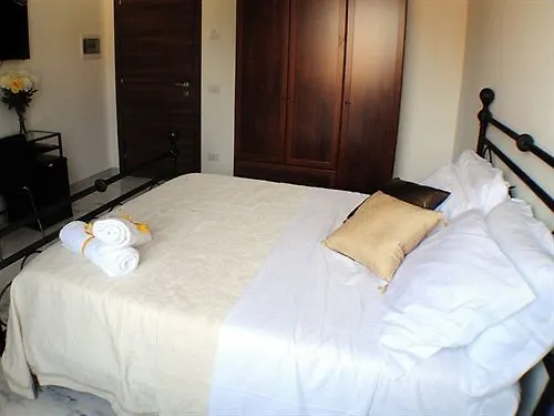 Little Rhome Oda ve Kahvaltı Roma
